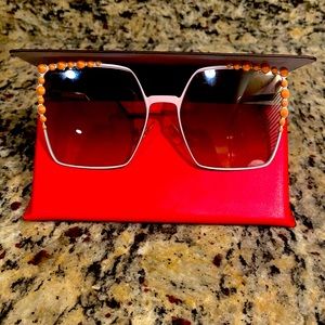 Authentic Fendi pink Gradient square sunglasses